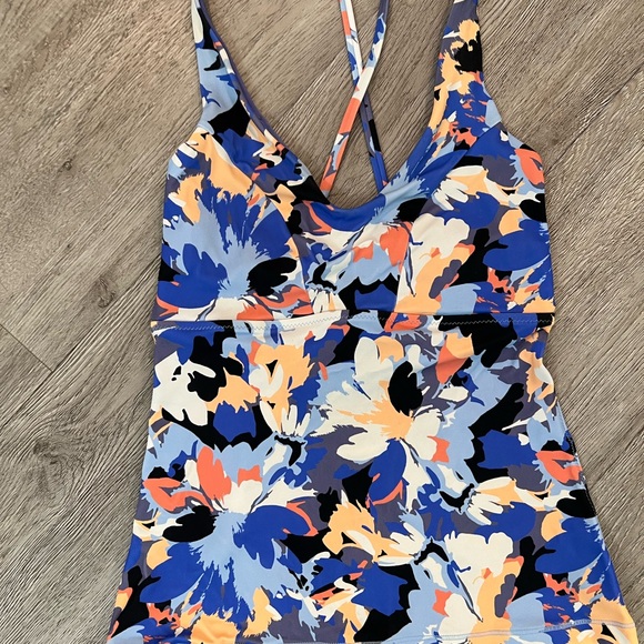 Athleta Floral Print Tankini Swimsuit Small top (up to full C), Medium bottoms - Picture 2 of 11